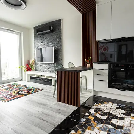 Apartament Vena Apartmets - Braniborska 10g Parking